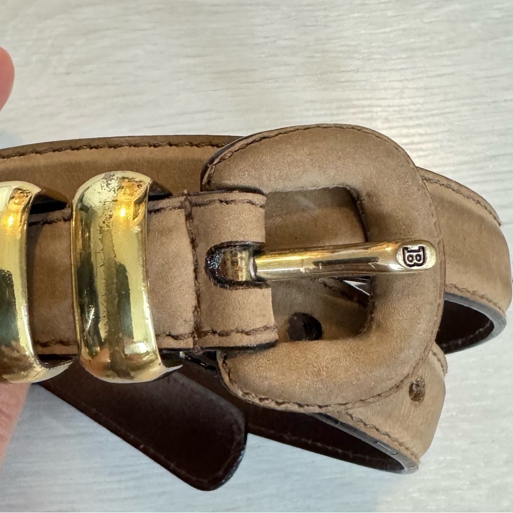 Vintage Bally Tan Leather Belt w Gold-tone Hardware Made in Italy Size Small